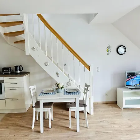 In Timmendorfer Strand, Niendorf An Der Ostsee טימנדורפר שטרנד